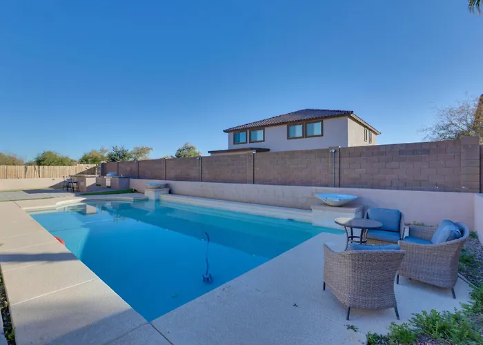 Holiday home Private Pool & Game Room: Spacious Retreat