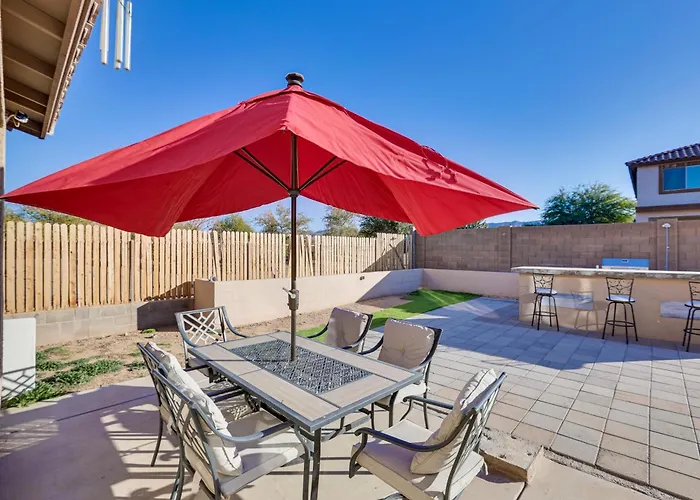 Private Pool & Game Room: Spacious Retreat