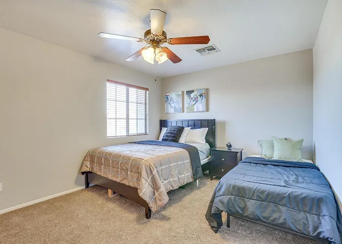 Holiday home Private Pool & Game Room: Spacious Retreat *