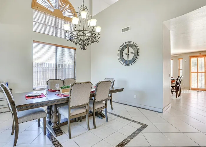 Private Pool & Game Room: Spacious Retreat * Phoenix